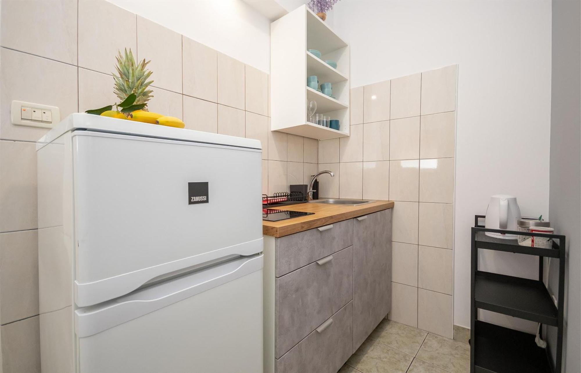 Apartments Ivan - With Parking オミシュ エクステリア 写真