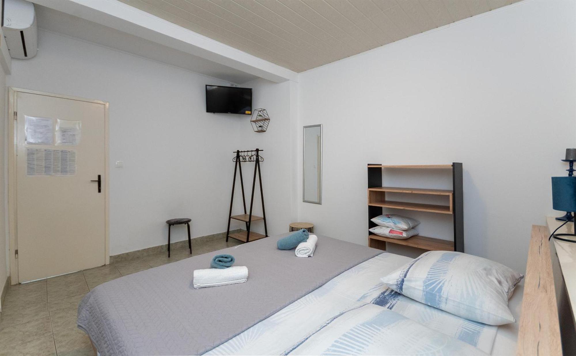 Apartments Ivan - With Parking オミシュ エクステリア 写真